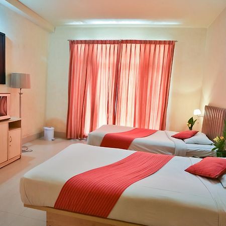 Foy'S Lake Resort Dakhin Kattali Luaran gambar