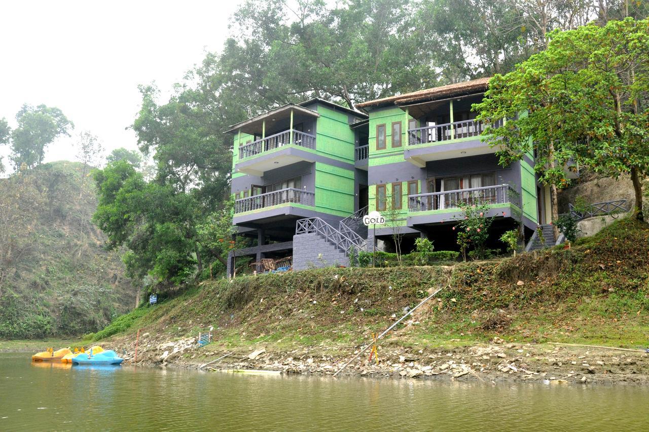 Foy'S Lake Resort Dakhin Kattali Luaran gambar
