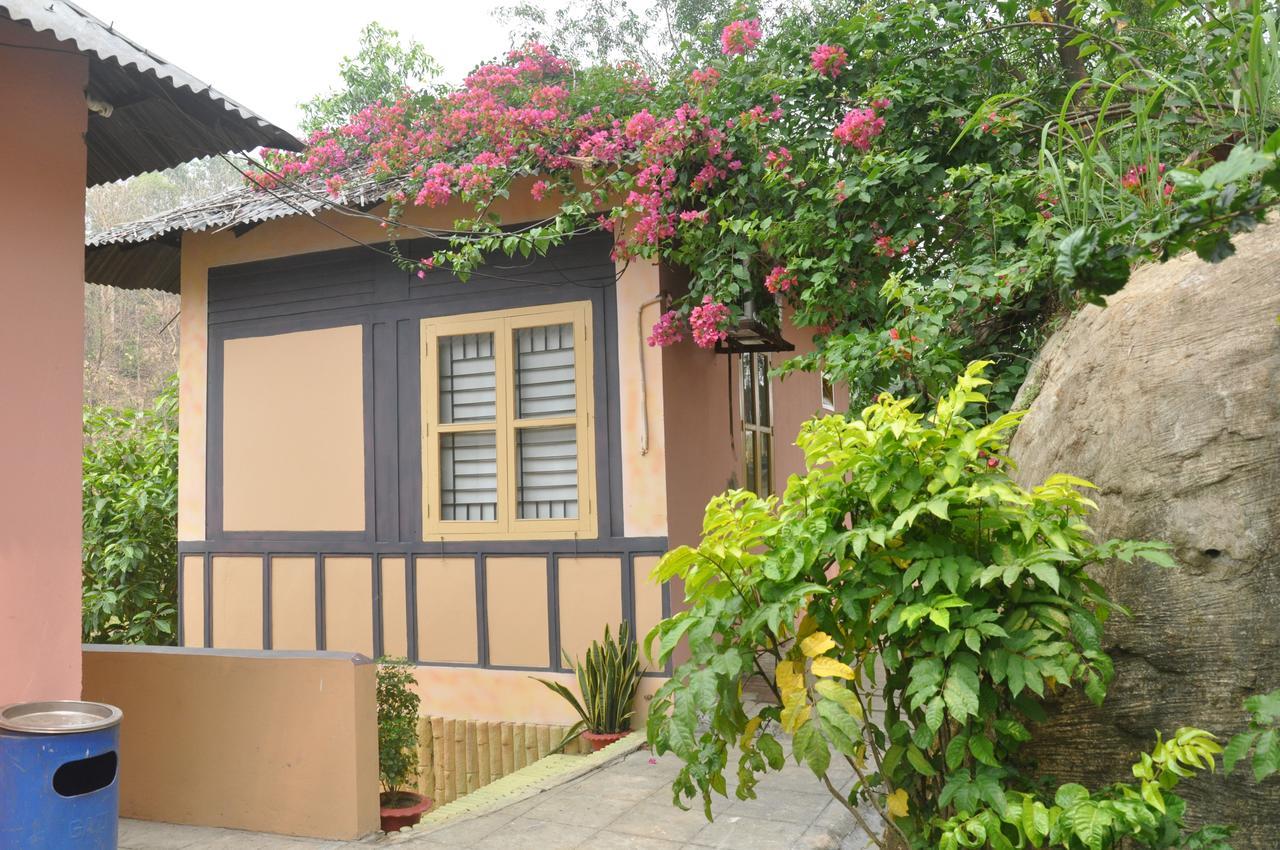 Foy'S Lake Resort Dakhin Kattali Luaran gambar