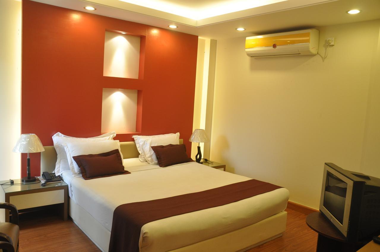 Foy'S Lake Resort Dakhin Kattali Luaran gambar