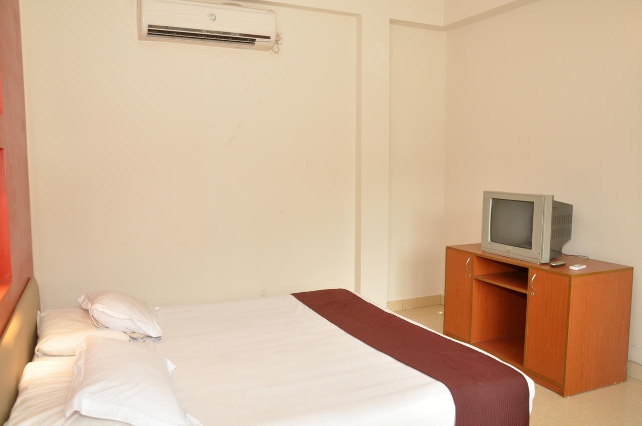 Foy'S Lake Resort Dakhin Kattali Luaran gambar