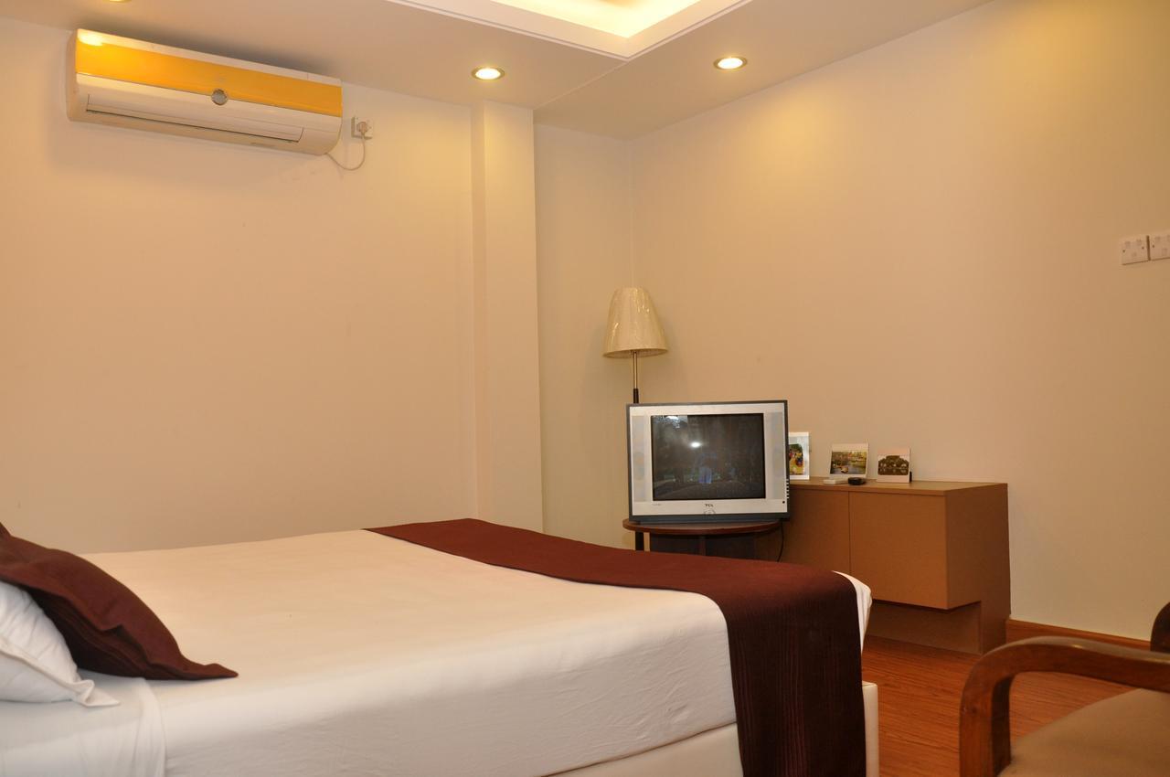 Foy'S Lake Resort Dakhin Kattali Luaran gambar