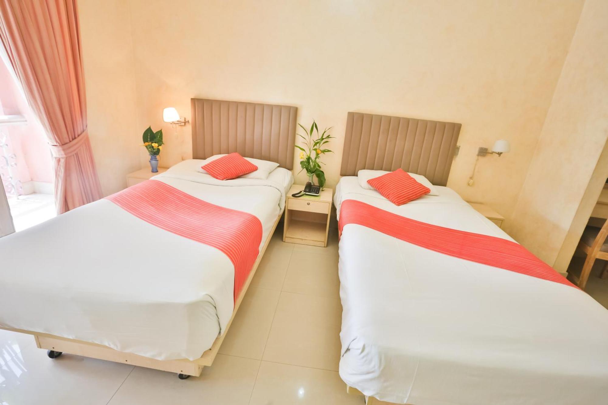 Foy'S Lake Resort Dakhin Kattali Luaran gambar